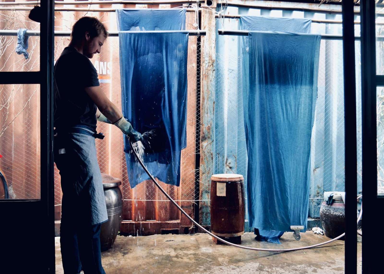 Nhuộm Chàm, Indigo Dye, thời trang bền vững, xu hướng thời trang