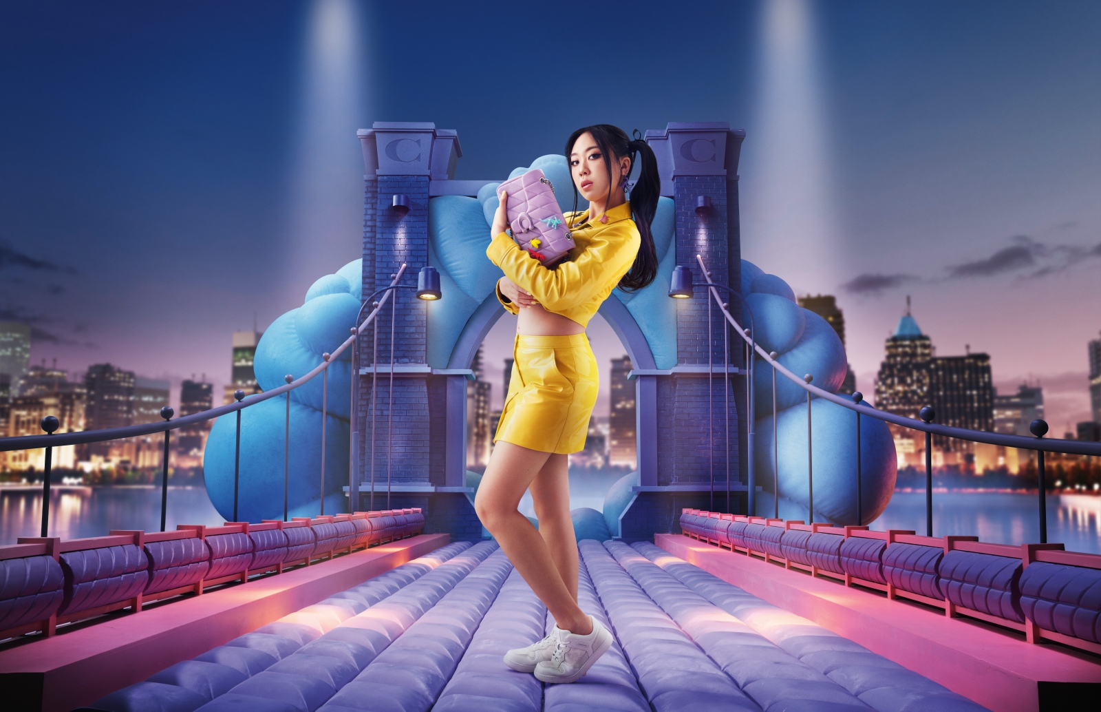 Coach, BST mùa xuân 2024, túi xách coach, Lil Nas X, Camila Mendes, Lee Young-ji, Kōki, Ngô Cẩn Ngôn, người mẫu AI