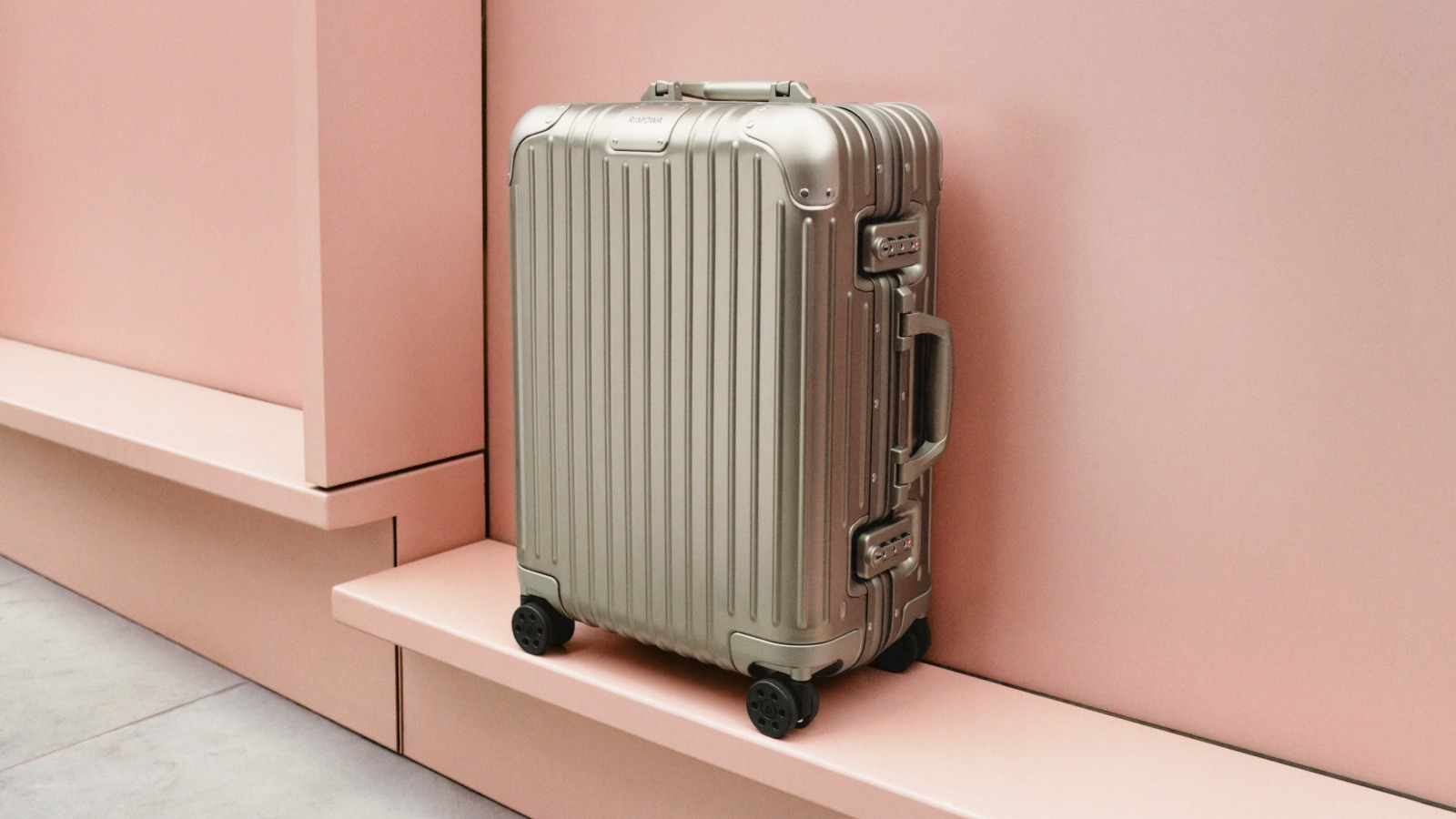 RIMOWA, châu kiệt luân, jay chou, hành lý cao cấp, hành lý xa xỉ