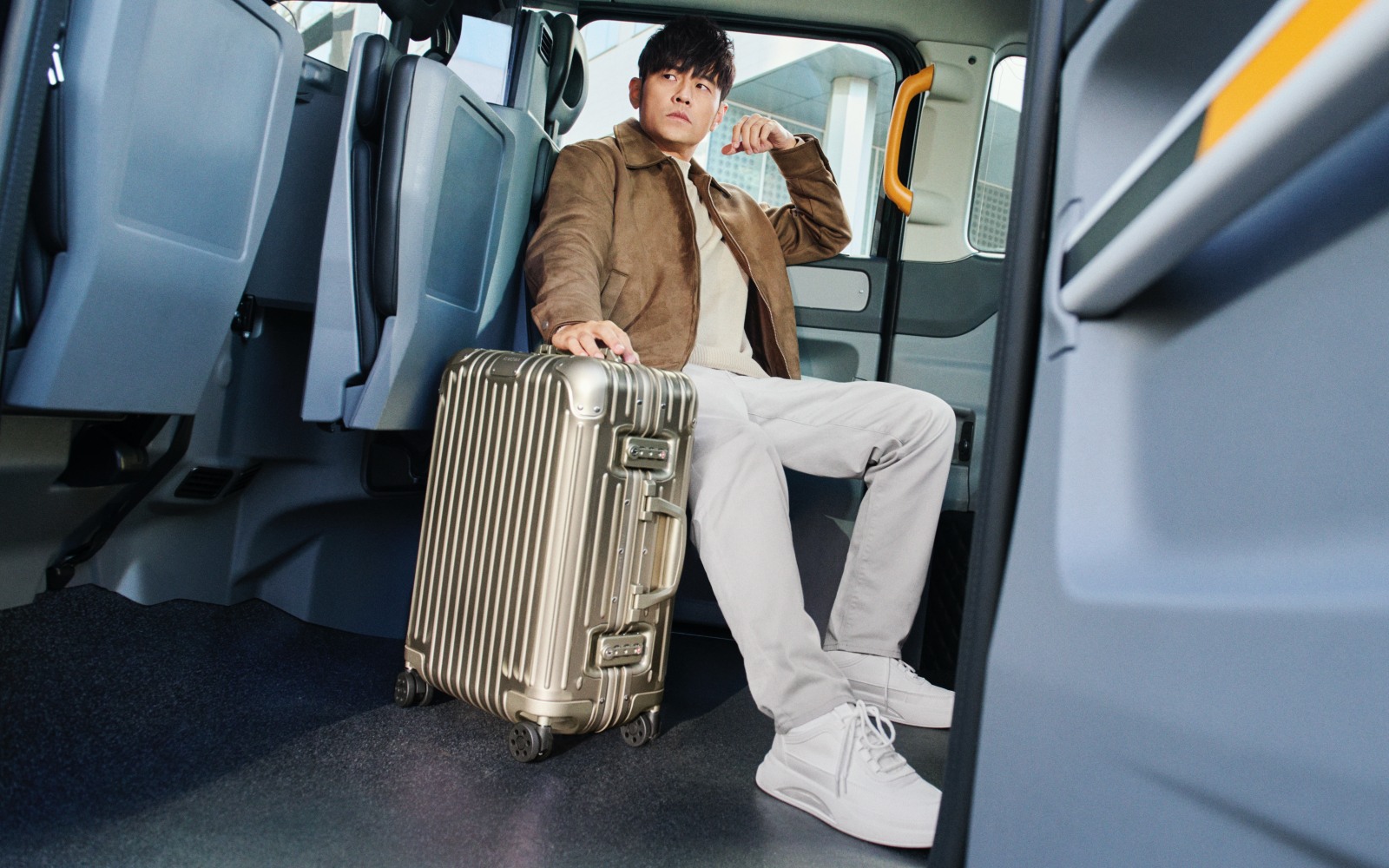 RIMOWA, châu kiệt luân, jay chou, hành lý cao cấp, hành lý xa xỉ