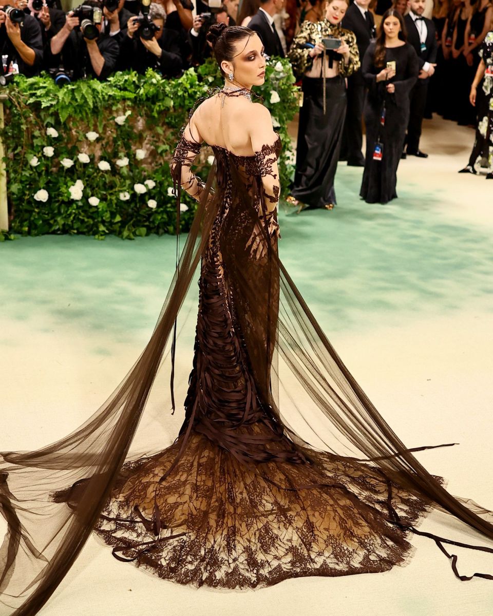 Met Gala 2024, best looks red carpet, zendaya, Maison Margiela, Loewe, Thom Browne, Alexander McQueen, Burberry