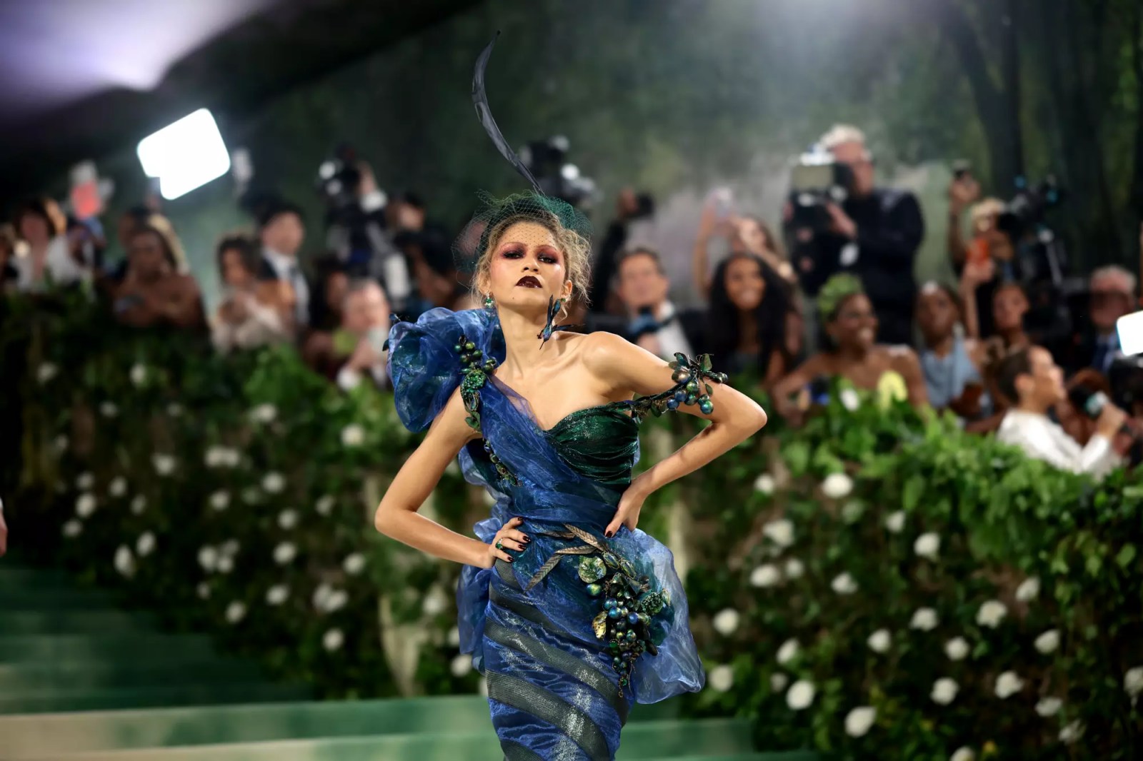 Met Gala 2024, best looks red carpet, zendaya, Maison Margiela, Loewe, Thom Browne, Alexander McQueen, Burberry