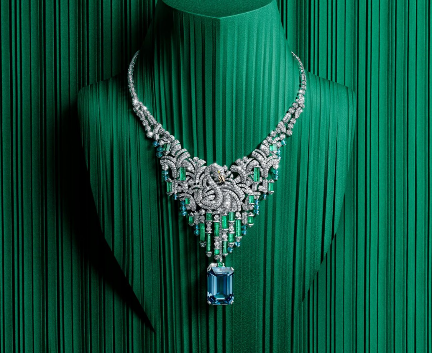 thời trang bền vững, sustainability fashion, luxury fashion industry, Stella McCartney, Gucci, Burberry