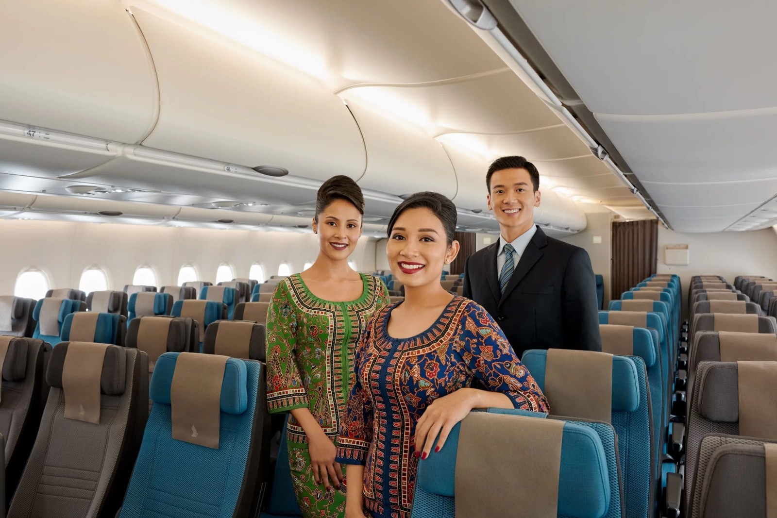 Haian Airlines, Laurence Xu, Riyadh Air, Mohammed Ashi, Singapore Airlines, Pierre Balmain, airlines fashion, haute couture
