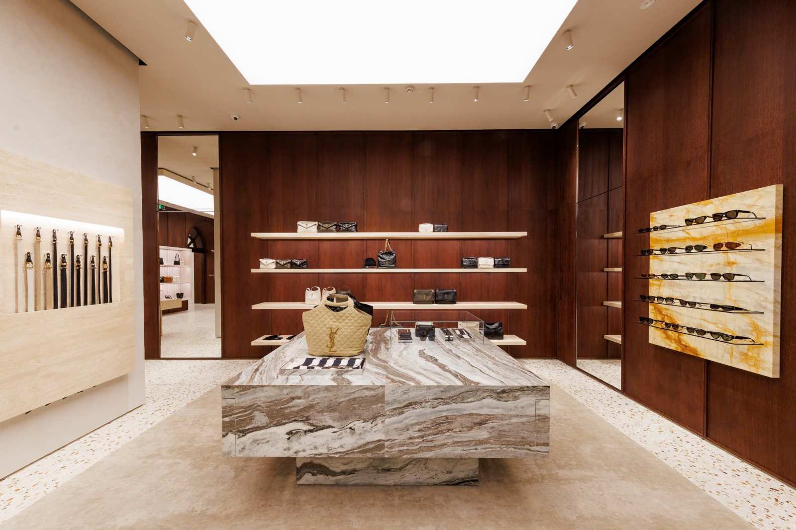 Saint Laurent, Saint Laurent Việt Nam, boutique Saint Laurent, Saint Laurent TPHCM, Continental Saigon Hotel