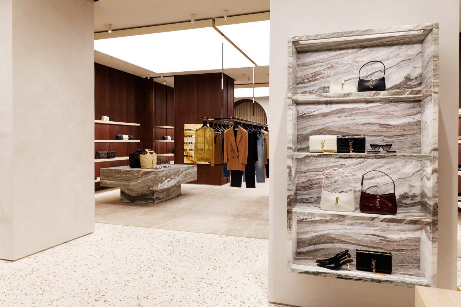 Saint Laurent, Saint Laurent Việt Nam, boutique Saint Laurent, Saint Laurent TPHCM, Continental Saigon Hotel