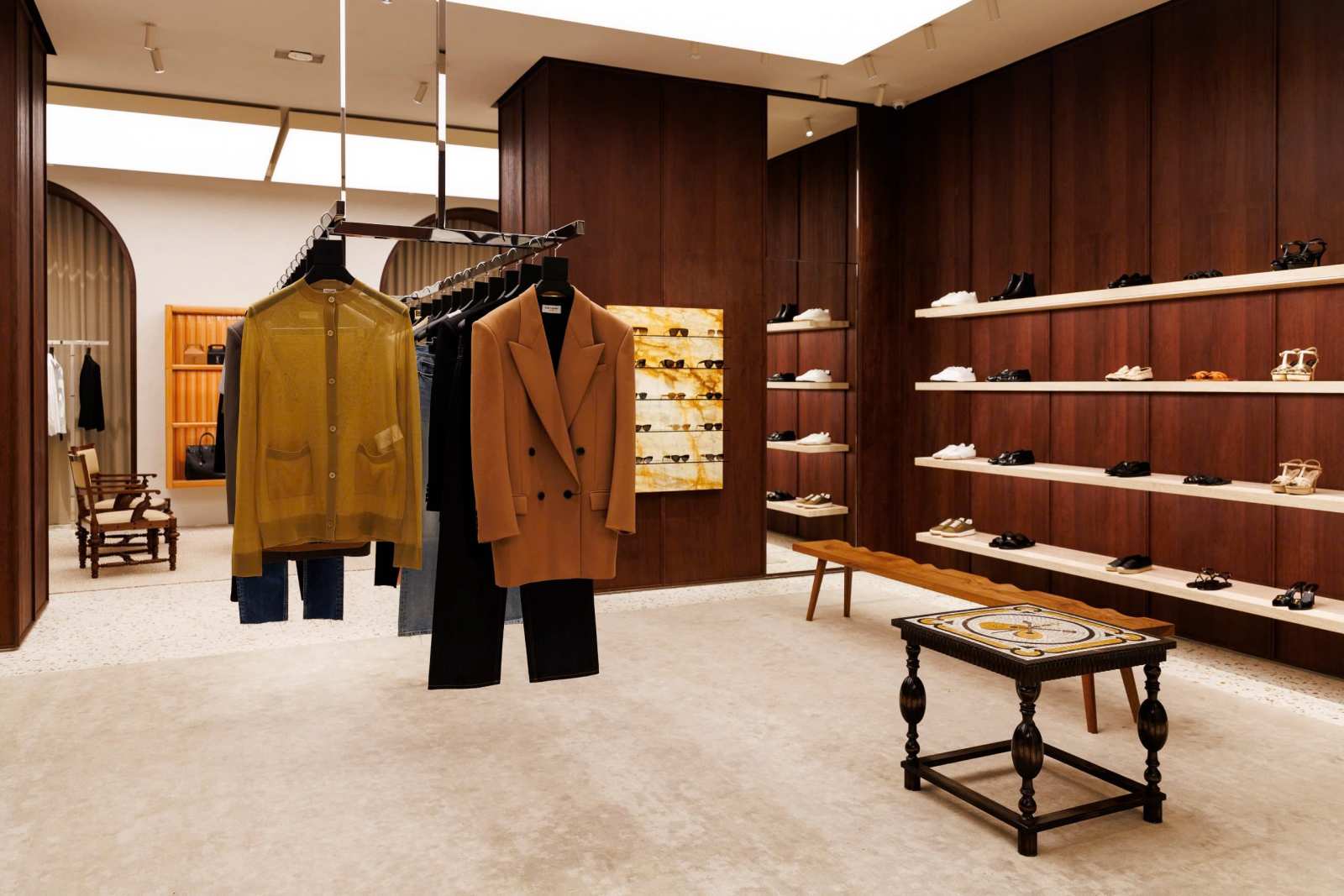 Saint Laurent, Saint Laurent Việt Nam, boutique Saint Laurent, Saint Laurent TPHCM, Continental Saigon Hotel
