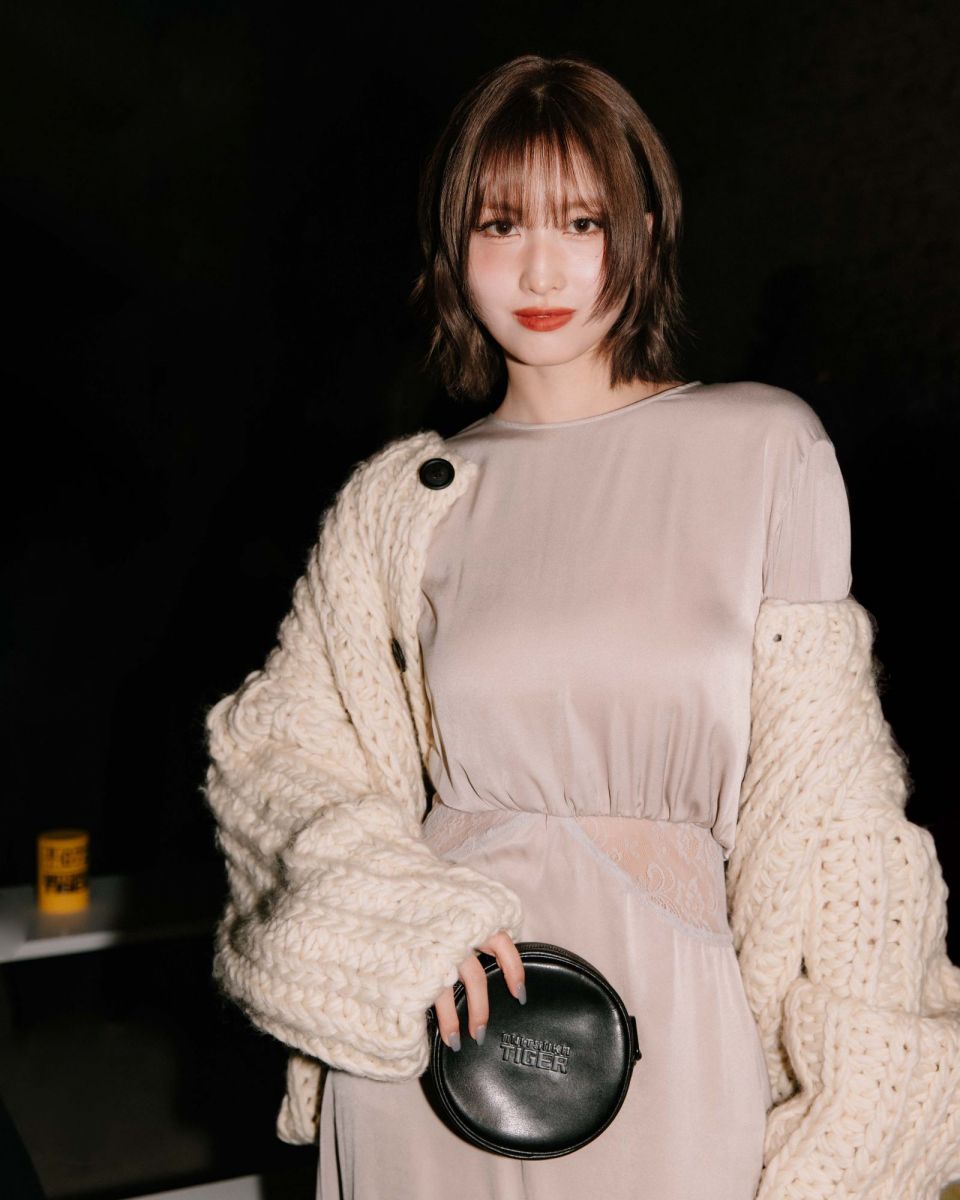Onitsuka Tiger, TWICE MOMO, milan fashion show, fall winter 2025 collection, xu hướng thời trang, thời trang thu đông