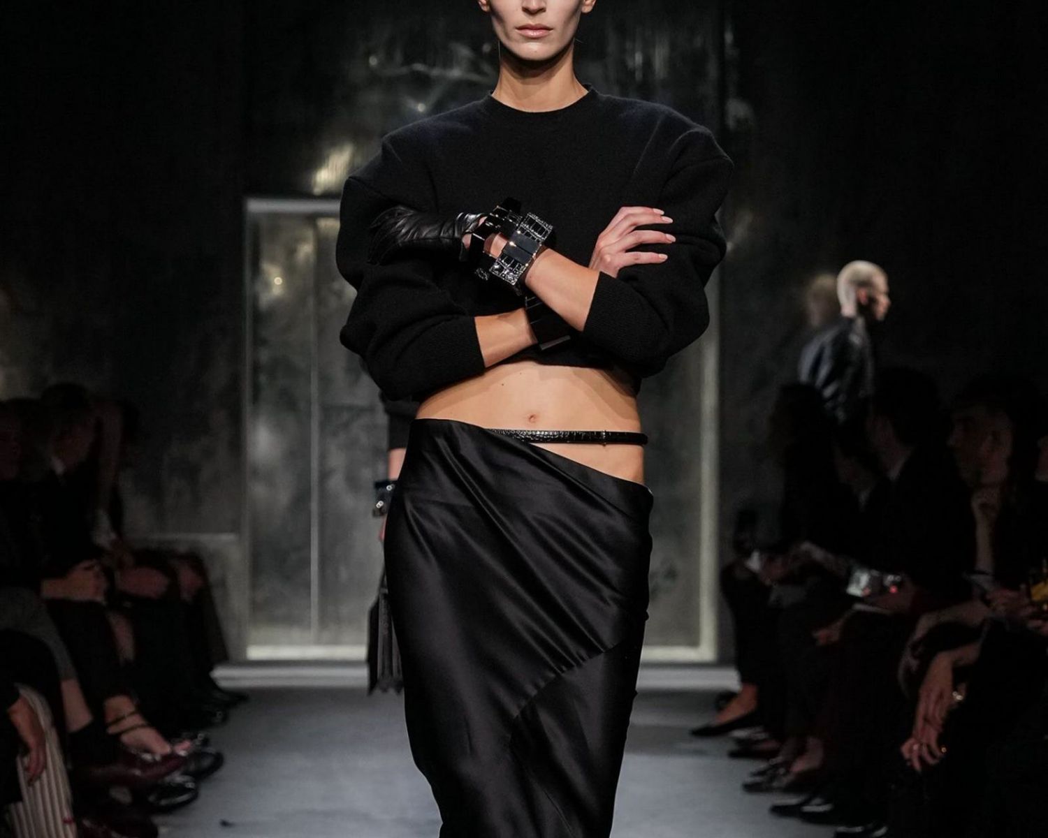 Paris Fashion Week, thời trang thu đông, xu hướng thời trang, fall winter collection, ready to wear show, Dior, Alaïa