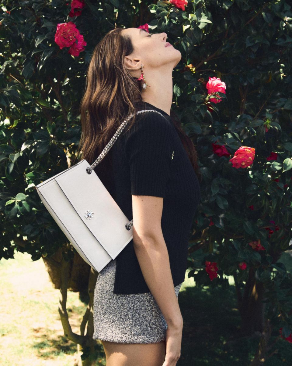 bags, trending bags, fall winter 2025 2026, FENDI Spy Bag, LOEWE Landscape, Tory Burch Kira Turnlock, Longchamp Le Foulonné, MAJE Hot Wheels