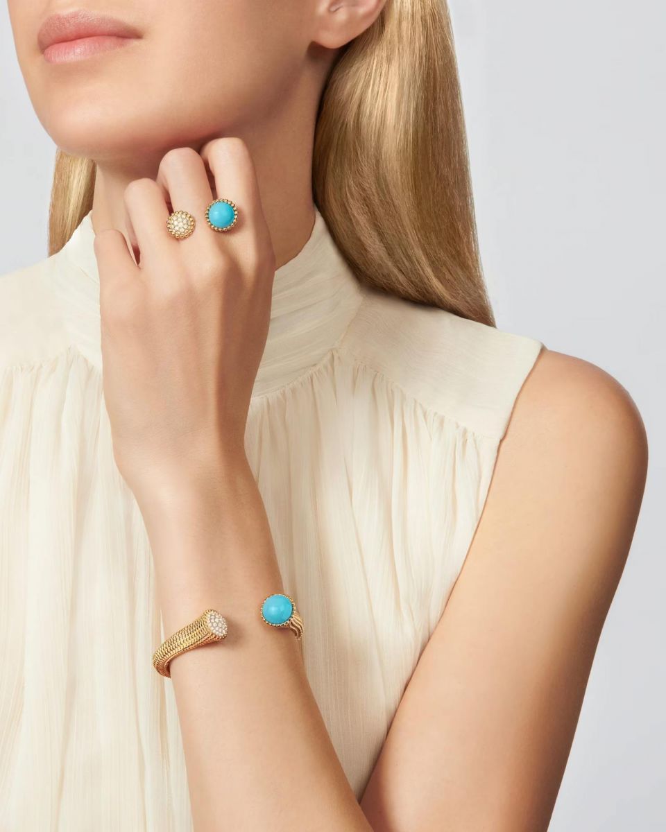 Van Cleef & Arpels, Perlée Couleurs, Perlée collection, trang sức, jewelry, Van Cleef & Arpels turquoise