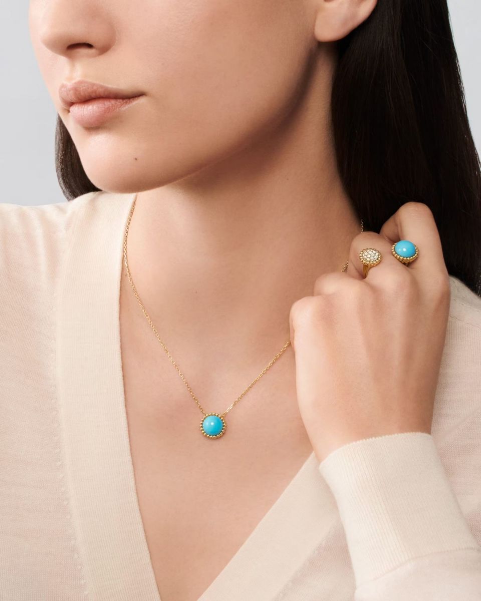 Van Cleef & Arpels, Perlée Couleurs, Perlée collection, trang sức, jewelry, Van Cleef & Arpels turquoise