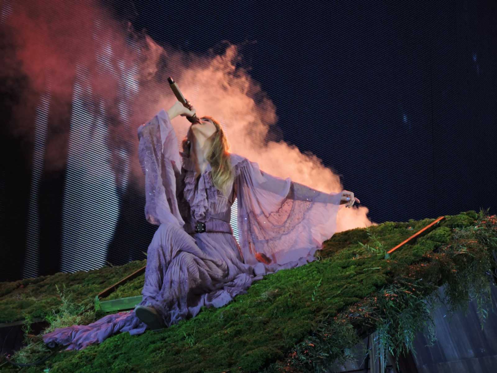 taylor-swift-the-eras-tour-kick-off-pha-ky-luc-madonna-2023