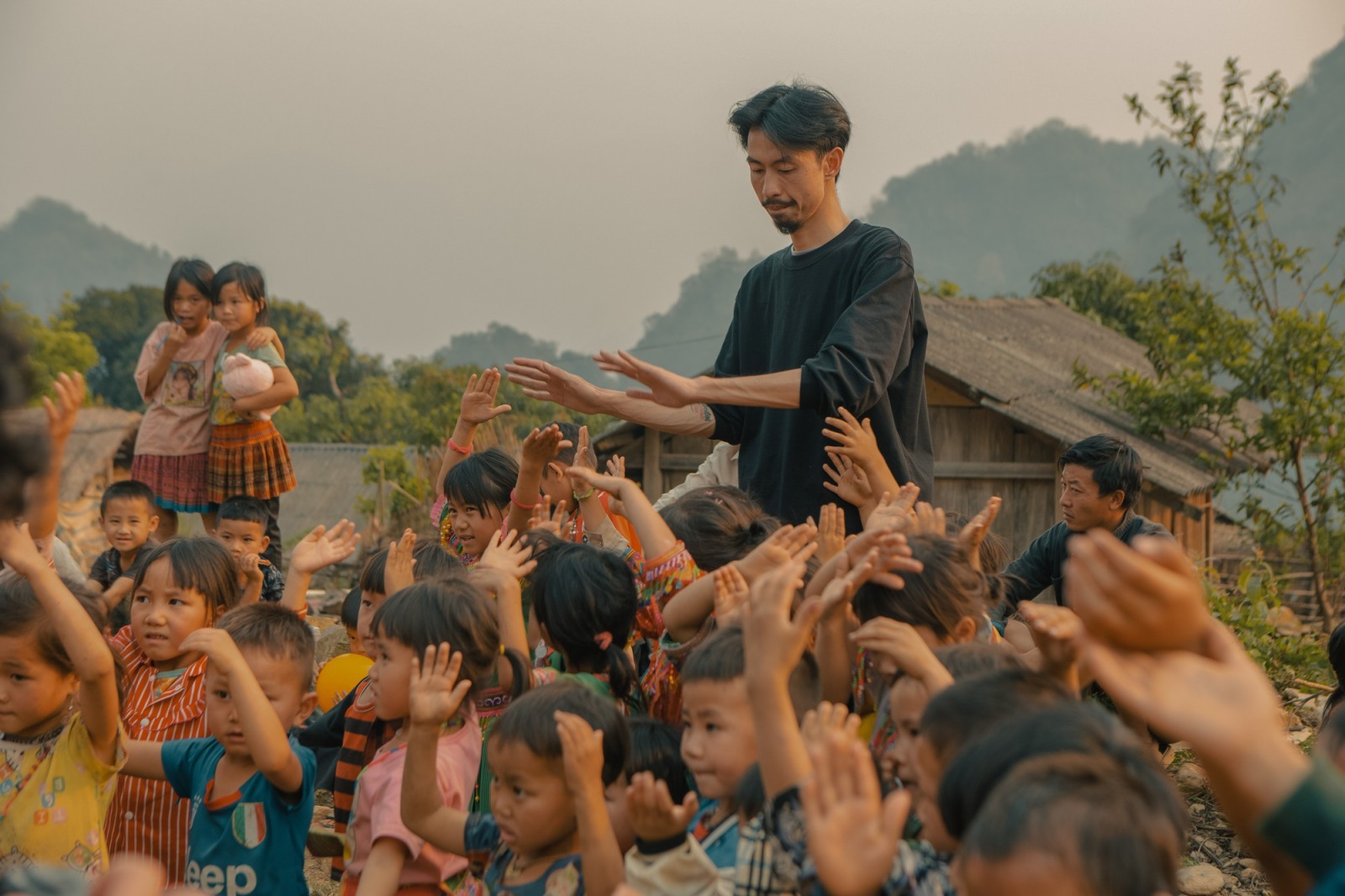 Đen Vâu, Nấu ăn cho em, Mv âm nhạc, music video, nuôi em, du lịch thiện nguyện