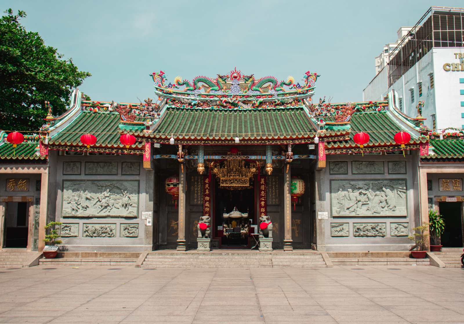 chua-ong-quan-5-le-chua-dau-nam-di-chua-tet-2023-quy-mao