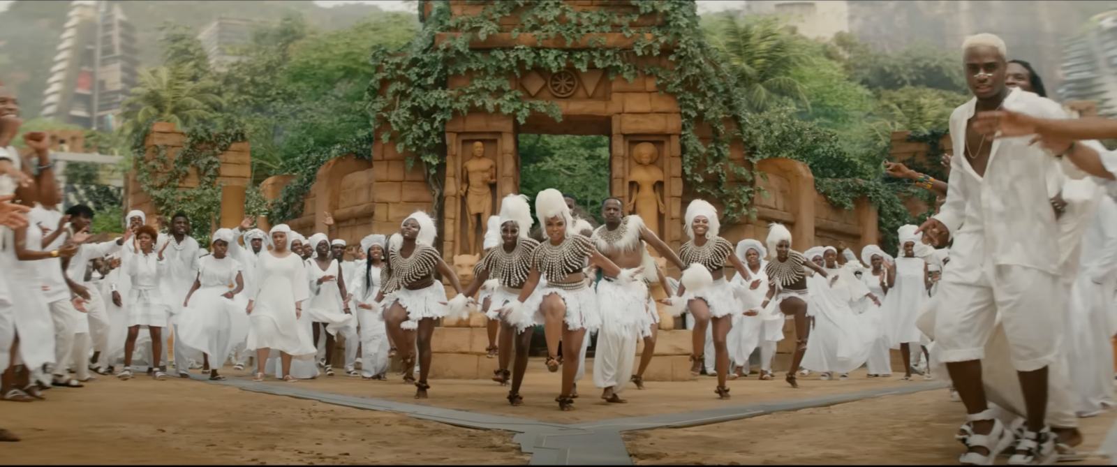 marvel-studio-black-panther-wakanda-forever-chien-binh-bao-den-bat-diet-wwk