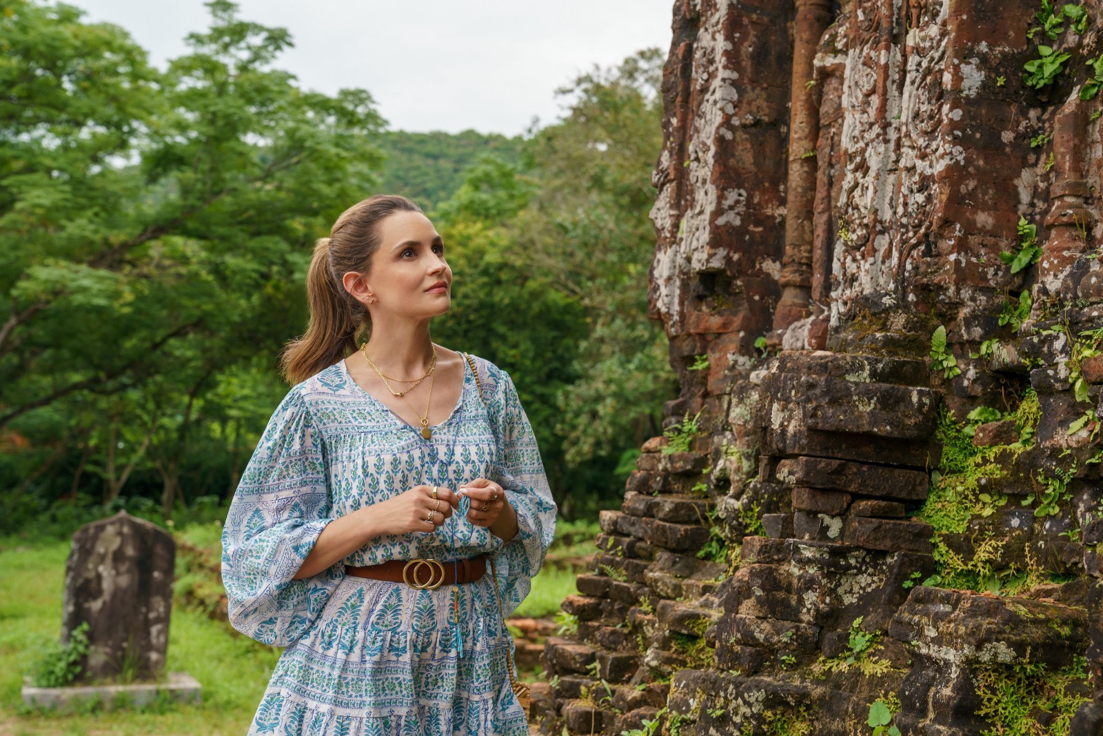 vietnam-a-tourist-guide-to-love-destinations-travel-where-what-to-eat-wwk