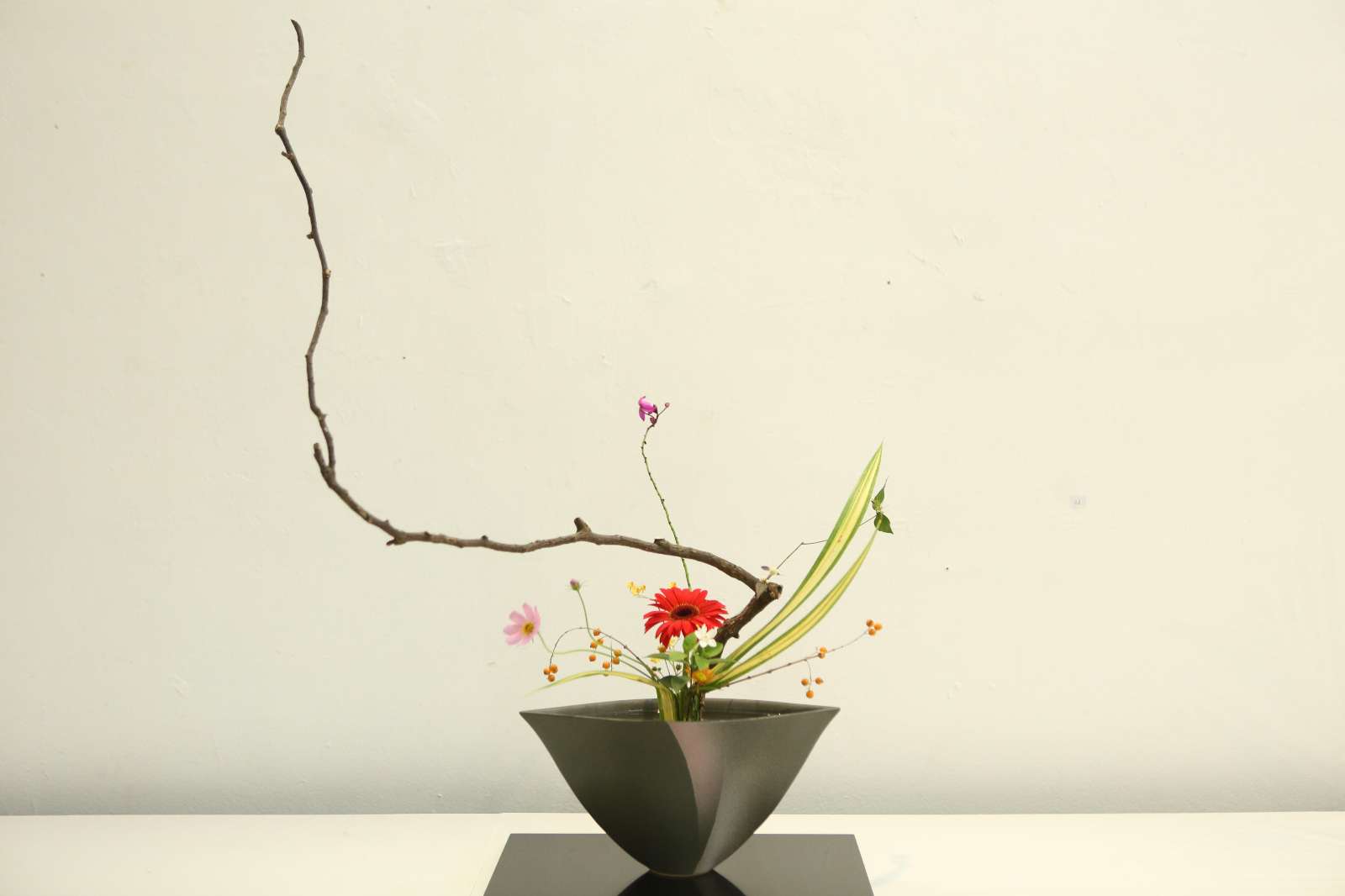 Ikebana, nghệ thuật cắm hoa, văn hóa Nhật Bản, The Art Corner
