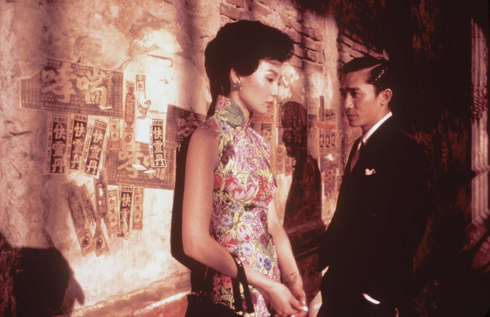 In The Mood For Love, tâm trạng khi yêu, Lương Triều Vỹ, phim hay, review phim