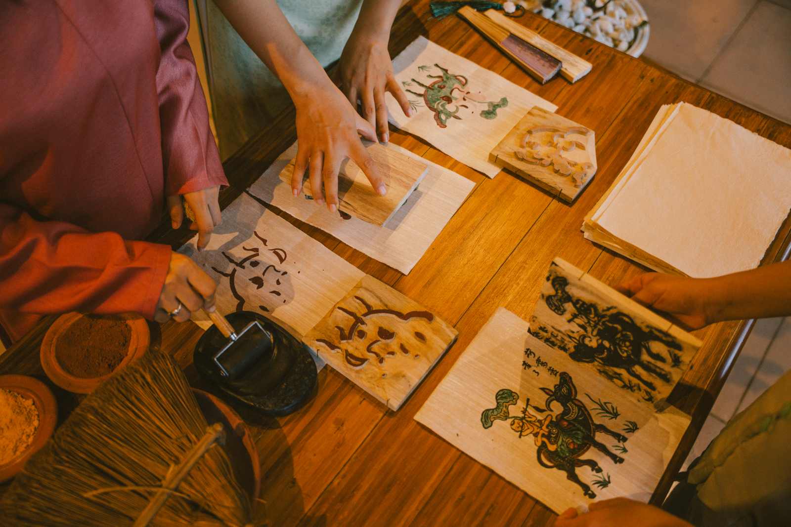 Emeralda Resort Ninh Bình, triển lãm tranh, tranh đông hồ, ninh bình, sustainability travel, vietnam culture