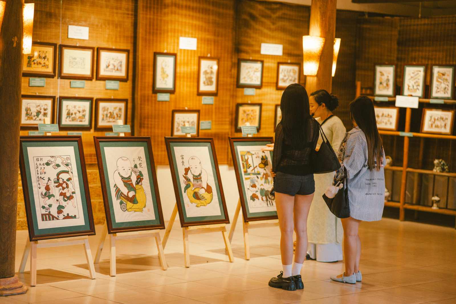 Emeralda Resort Ninh Bình, triển lãm tranh, tranh đông hồ, ninh bình, sustainability travel, vietnam culture