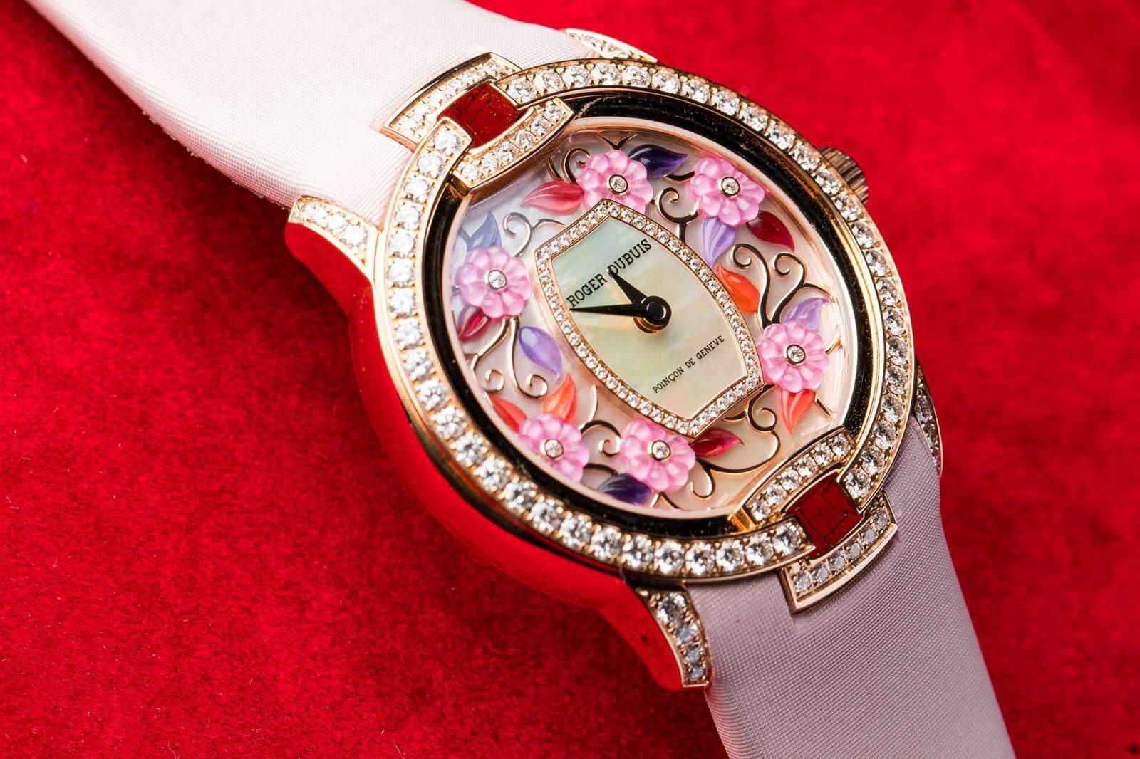 roger-dubuis-velvet