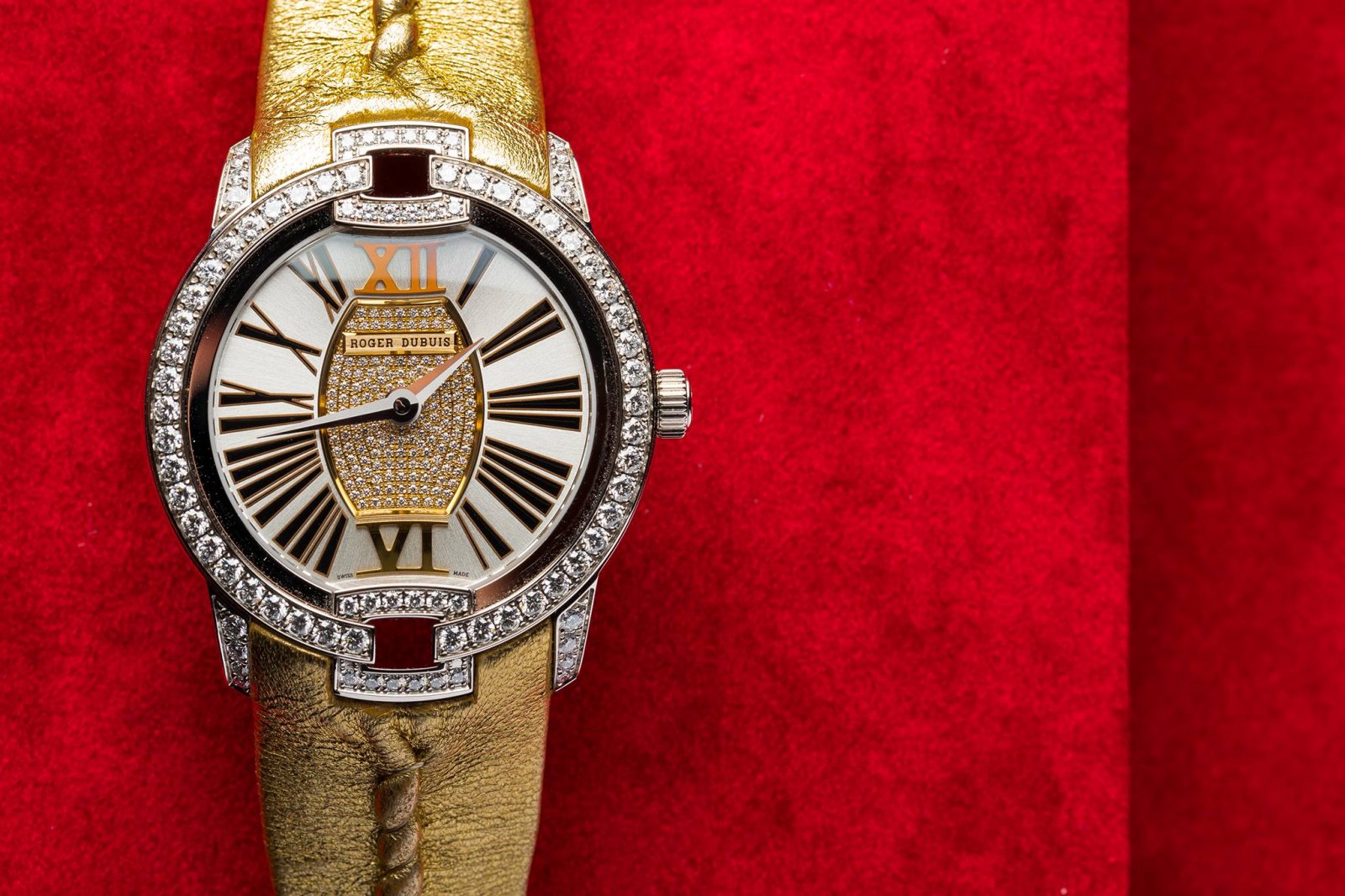 roger-dubuis-velvet-by-massaro
