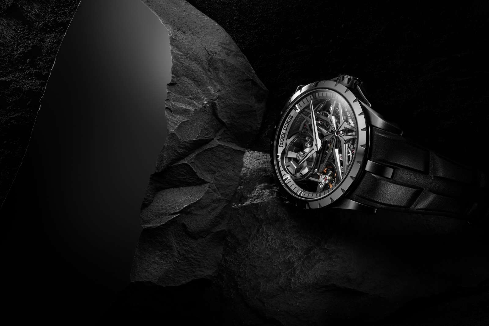 Roger Dubuis, Roger Dubuis Excalibur Monobalancier Titanium, đồng hồ Thụy Sĩ, luxury watch