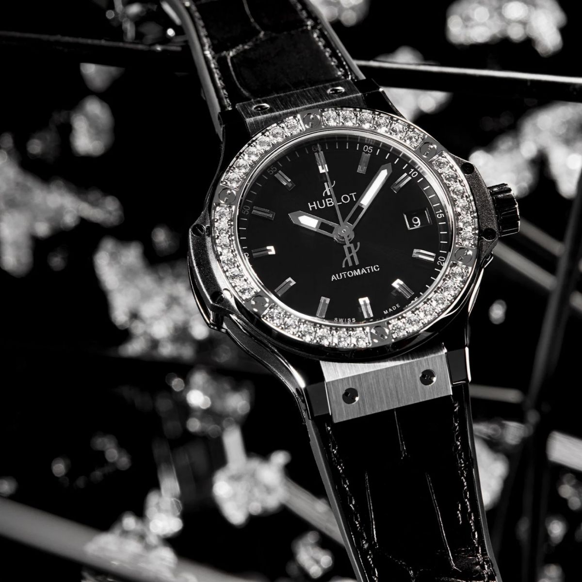 Big Bang Steel Diamonds South East Asia Edition - 38mm, Hublot, đồng hồ Thụy Sĩ, đồng hồ cao cấp, gợi ý quà tặng, đồng hồ Hublot