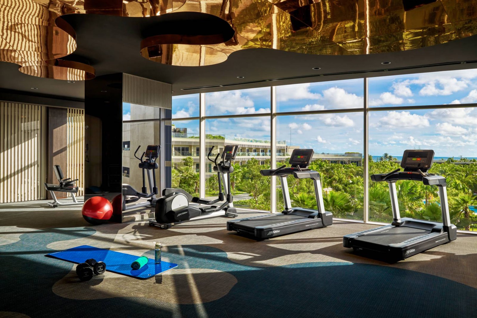 phú quốc, resort 5 sao phú quốc 2024, khách sạn 5 sao phú quốc, lưu trú tại phú quốc, Wyndham Grand Phú Quốc, Radisson Blu Resort Phú Quốc, Regent Phú Quốc, Pullman Phú Quốc, JW Marriott Phú Quốc Emerald Bay Resort & Spa, Premier Residence Phú Quốc
