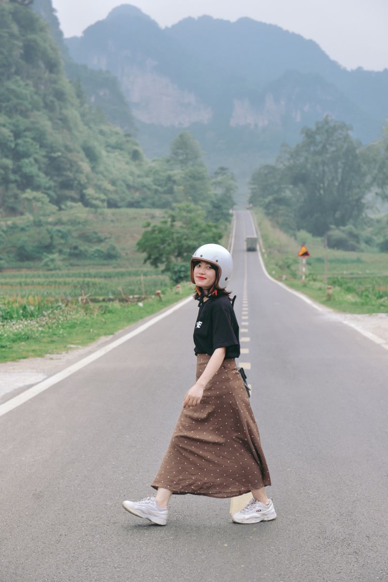 yến vi vu, travel blogger, hành trình xuyên việt