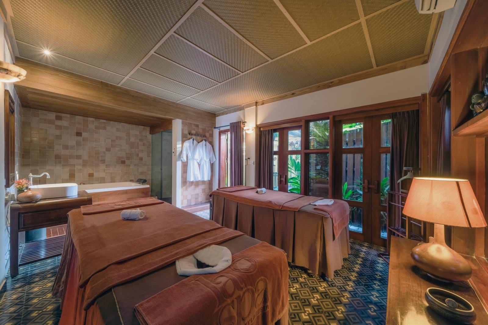 The Anam Cam Ranh, Emeralda Ninh Bình, La Siesta Hội An, Namia River Retreat, New World Saigon, hospitality talents
