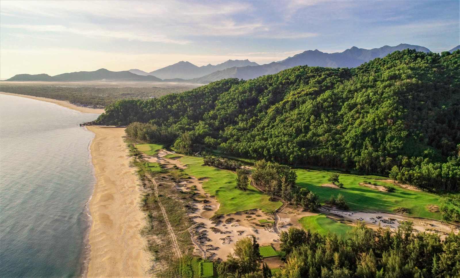 Sapa, Vịnh Lan Hạ, Lăng Cô, Vịnh Ninh Vân, Phú Quốc, luxury travel, vietnam