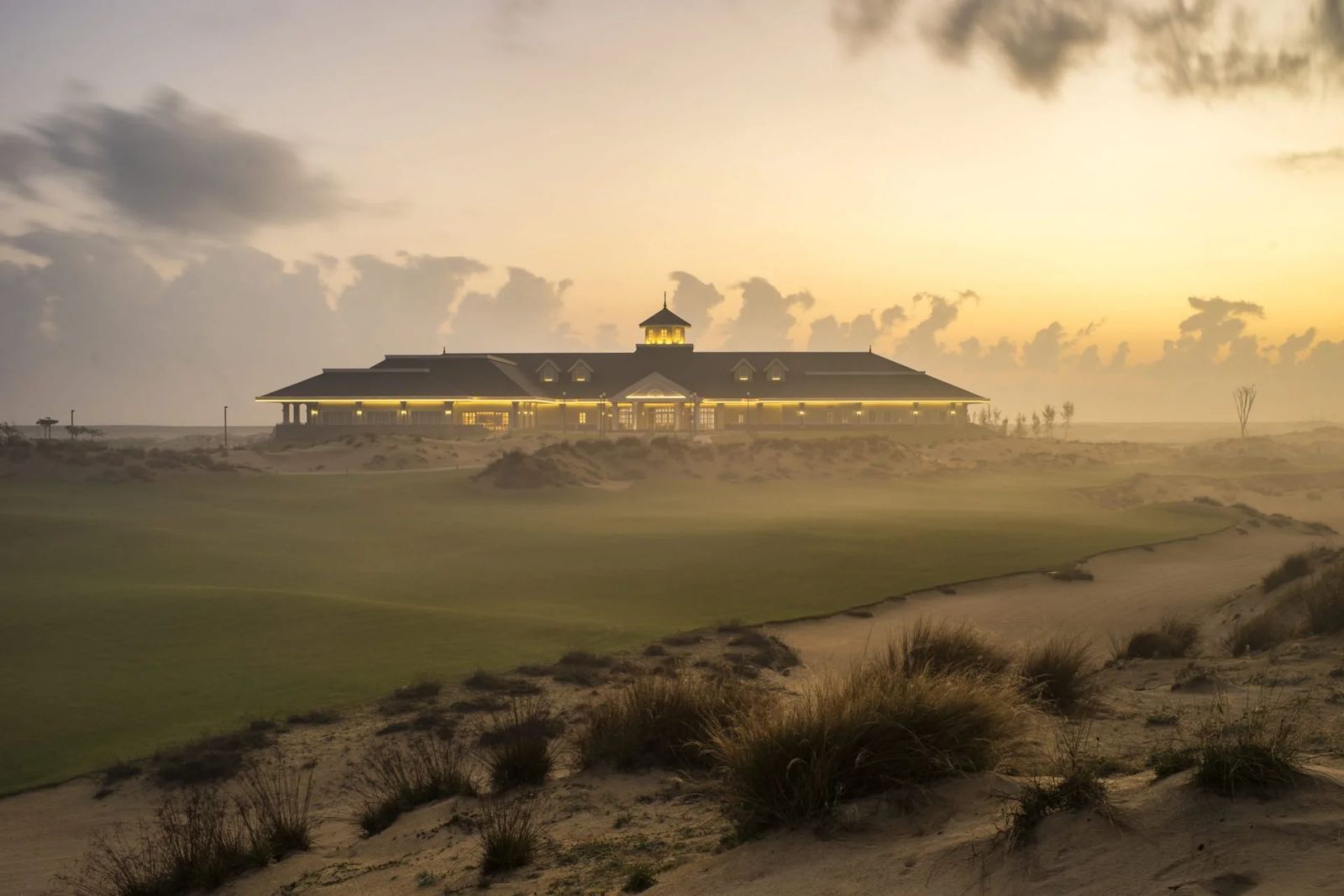 WWK’s Choice, best golf resorts, Laguna Golf Lăng Cô, The Bluffs Grand Ho Tram Strip, Hoiana Shores Golf Club