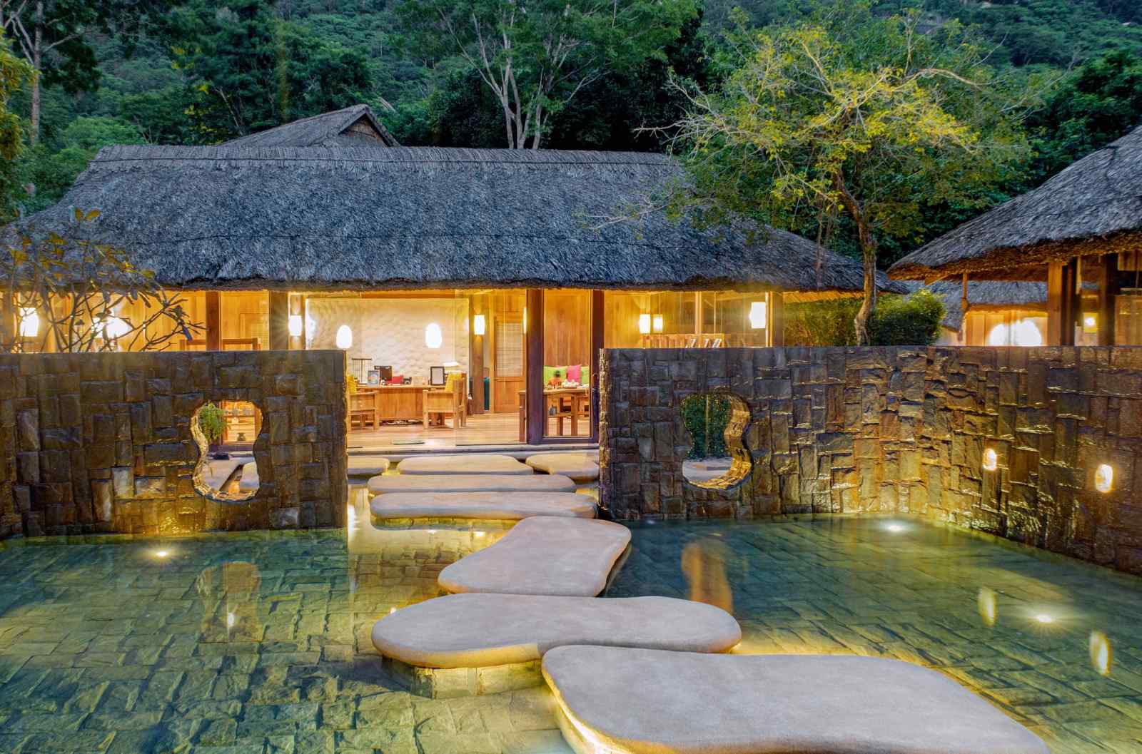 wellness retreat, Vietnam Spa Retreat, Wellness Travel 2025, Spa Inclusive, Wellness Tourism